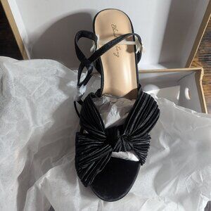Elisabet Tang Strappy Satin Vintage Bowknot w/ Platform Chunky Block Heels - 8.5